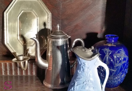Krug,Kanne,Vase und Kerzenhalter